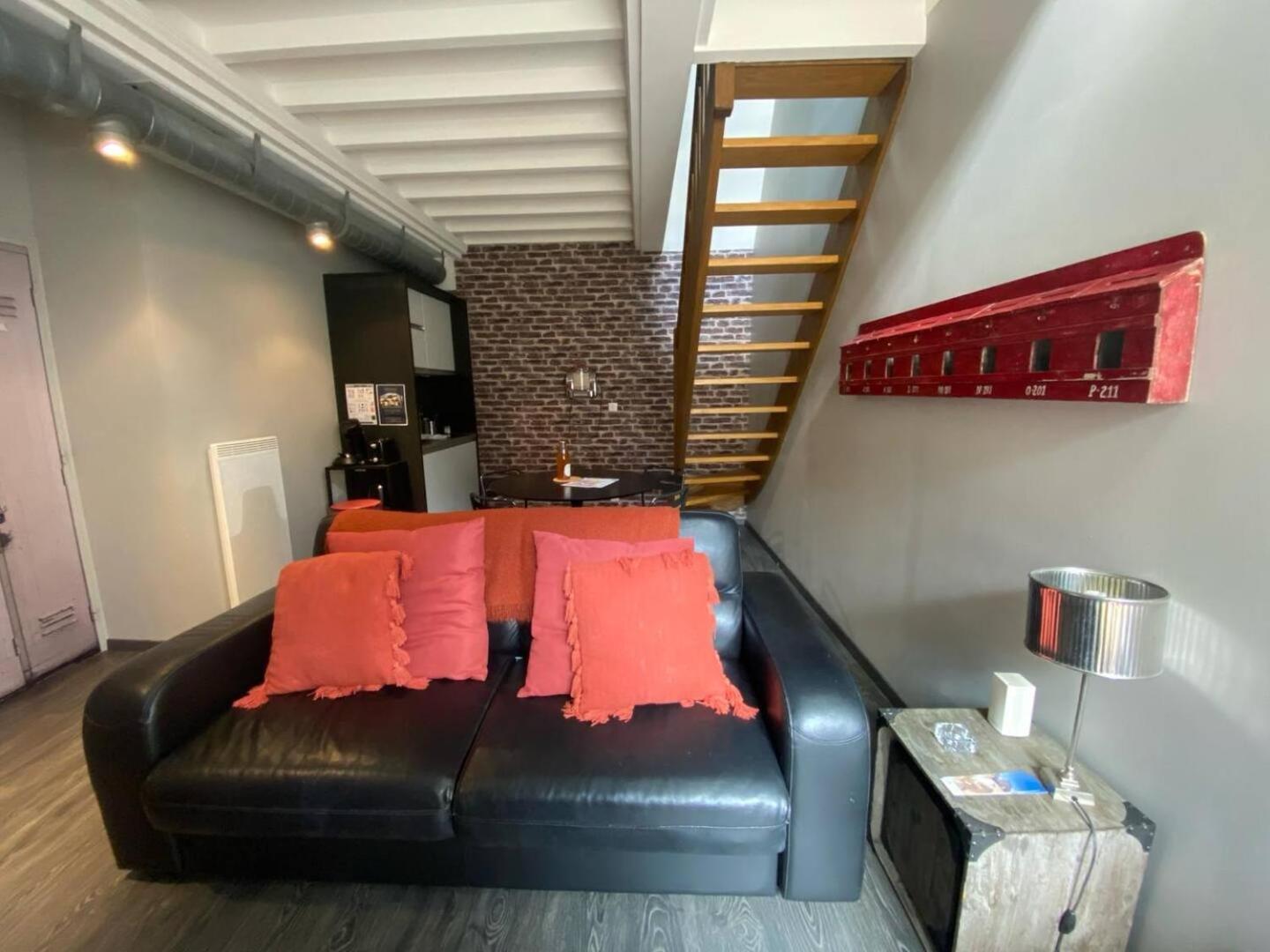 Apt Duplex Ou Plain Pied Tout Confort Plein Centre Ville Bayeux Proche Commerces, Restaurants, Avec Terrasse Privative Ou Jardin Commun Amenage Clos, Parking Gratuit A Proximite, Proche Plages Du Debarquement Exterior photo
