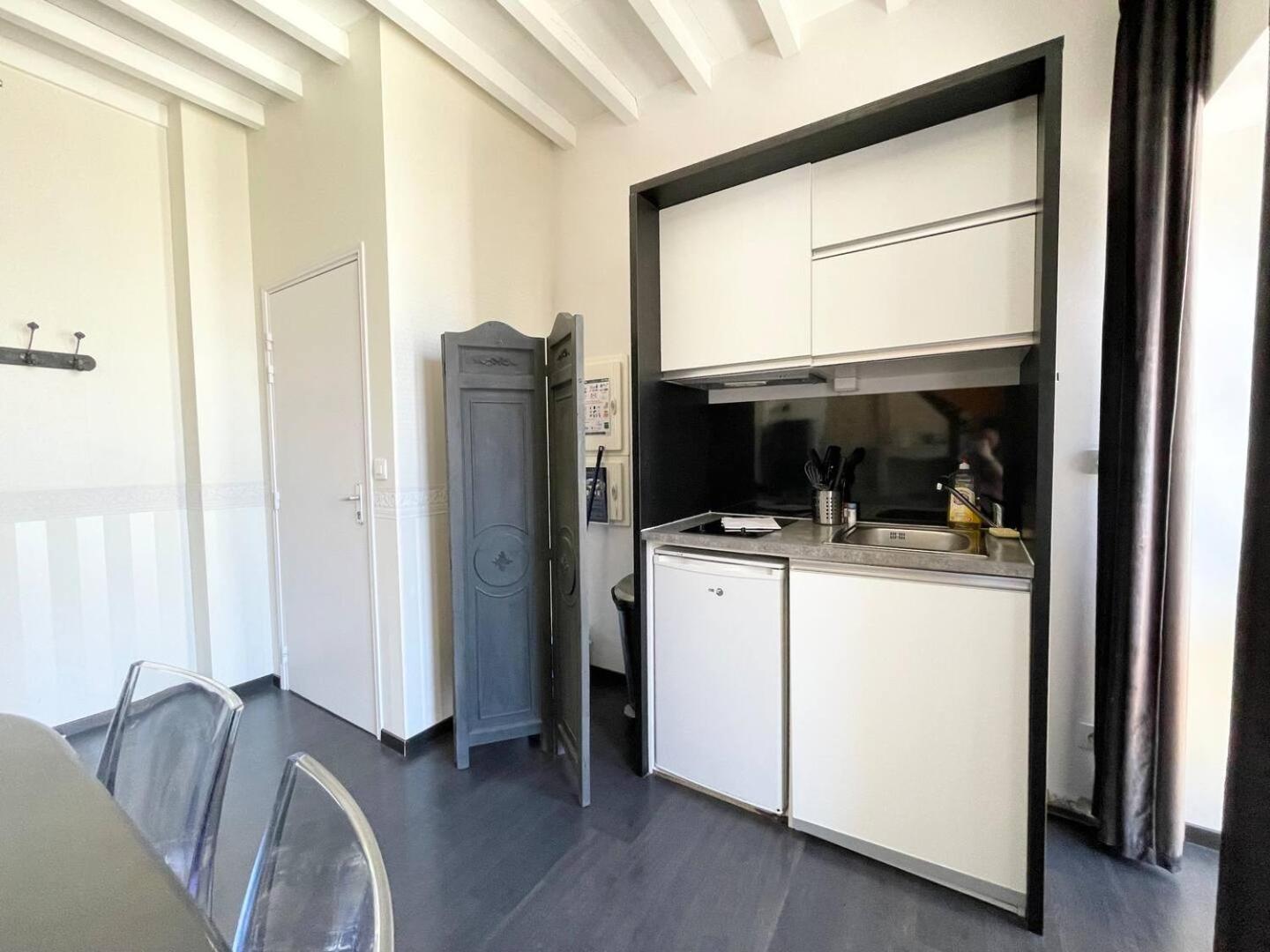 Apt Duplex Ou Plain Pied Tout Confort Plein Centre Ville Bayeux Proche Commerces, Restaurants, Avec Terrasse Privative Ou Jardin Commun Amenage Clos, Parking Gratuit A Proximite, Proche Plages Du Debarquement Exterior photo