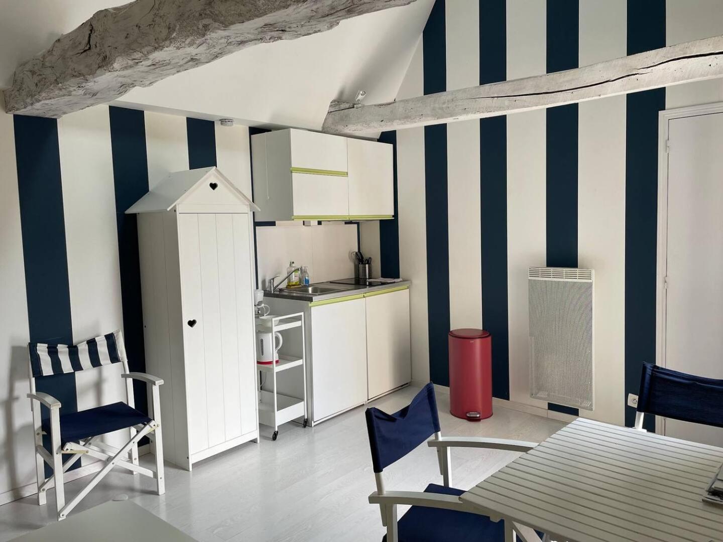 Apt Duplex Ou Plain Pied Tout Confort Plein Centre Ville Bayeux Proche Commerces, Restaurants, Avec Terrasse Privative Ou Jardin Commun Amenage Clos, Parking Gratuit A Proximite, Proche Plages Du Debarquement Exterior photo