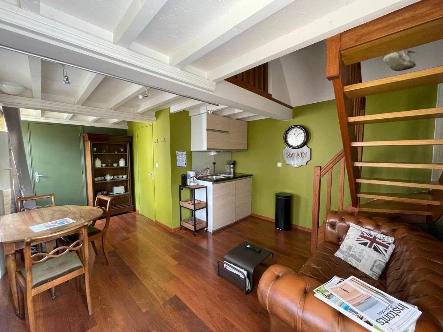 Apt Duplex Ou Plain Pied Tout Confort Plein Centre Ville Bayeux Proche Commerces, Restaurants, Avec Terrasse Privative Ou Jardin Commun Amenage Clos, Parking Gratuit A Proximite, Proche Plages Du Debarquement Exterior photo
