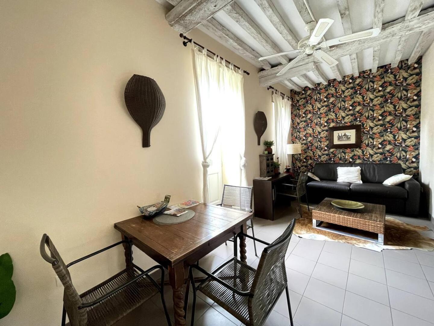 Apt Duplex Ou Plain Pied Tout Confort Plein Centre Ville Bayeux Proche Commerces, Restaurants, Avec Terrasse Privative Ou Jardin Commun Amenage Clos, Parking Gratuit A Proximite, Proche Plages Du Debarquement Exterior photo